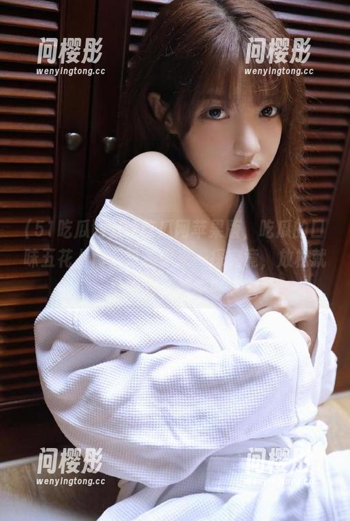 51吃瓜网苹果版，吃瓜的口味五花八门，等着你来一探究竟，放松就是作为一种本能。