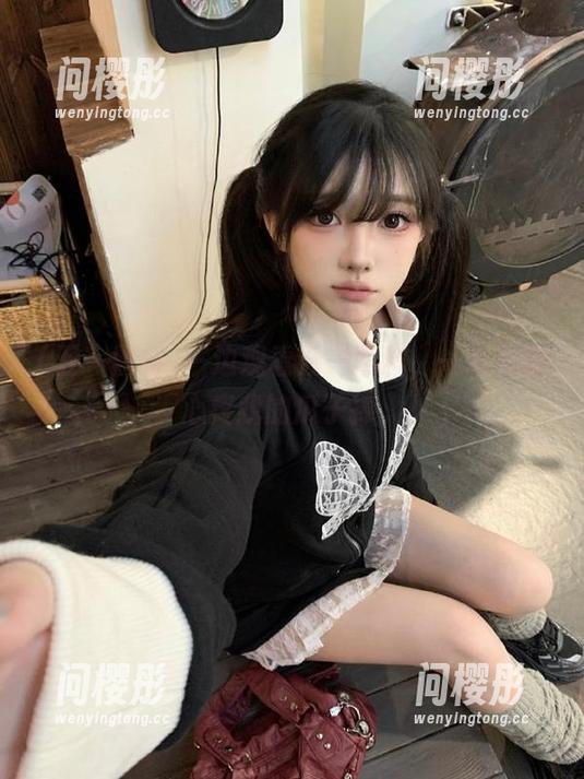 一边观看五一黑料，一边默默心疼我的瓜子捧。
