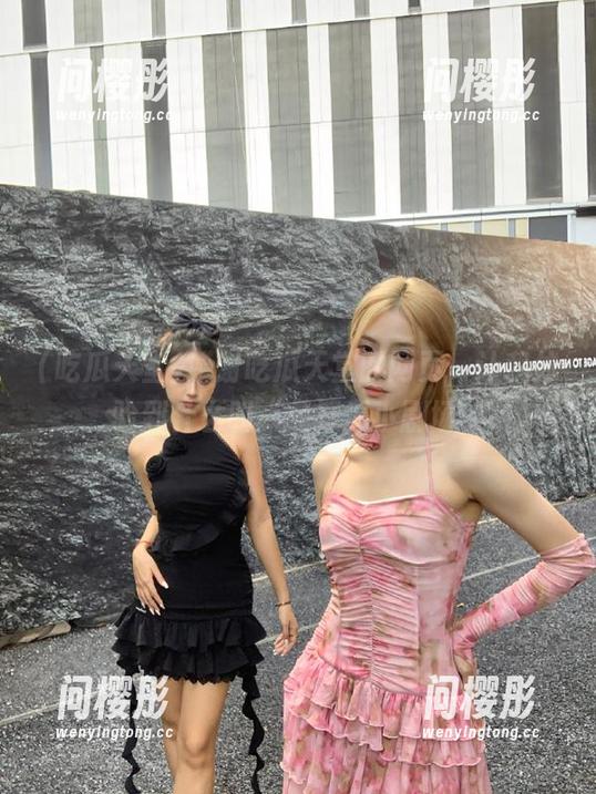 感谢吃瓜天堂的网页，让我体验到什么叫“悬疑瓜小剧场”