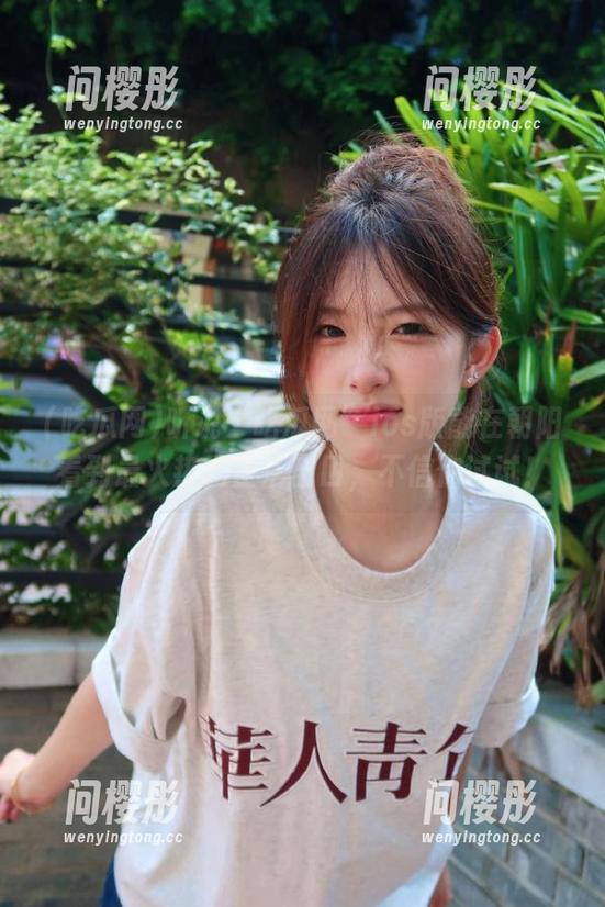 听说“吃瓜网”ios版能在朝阳看到最火热的生活窗口，不信你试试！