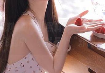 明明星黑料网站又更新了，八卦正在飞起中，果然是个“炸弹”之地啊
