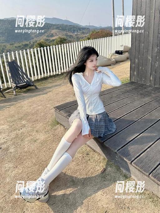 海角吃瓜网站独家黑料，让人不禁心生遐想啊