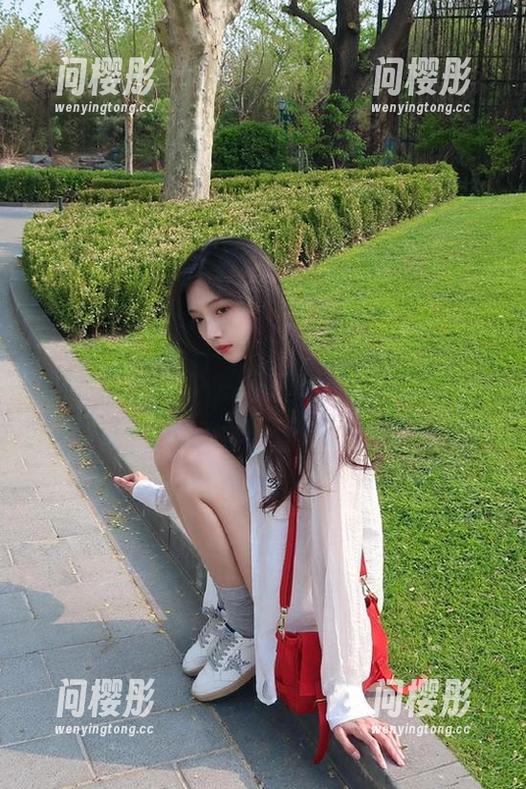 上头条的黑料全在这，海角吃瓜只给你黑暗入口，无需小心翼翼。