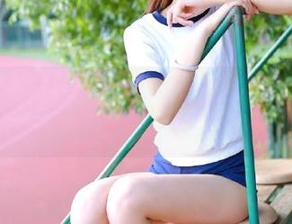 为何黑料不打烊苹果版感觉像吃错药，网页一转就没了重点？
