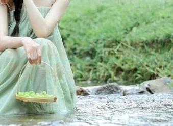 在这儿！最新黑料不打烊苹果版，看瓜小助手为你搬运最新地址。