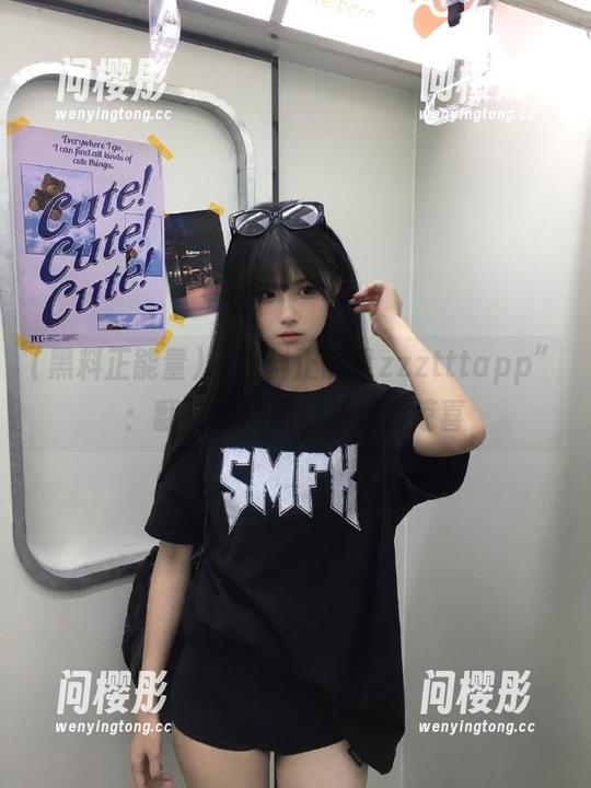“黑料正能量zzztttapp”：翻开哪扇黑门都暗藏惊喜