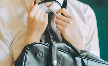 探索“黑料社官网”，这回八卦是扶着我的胳膊走的
